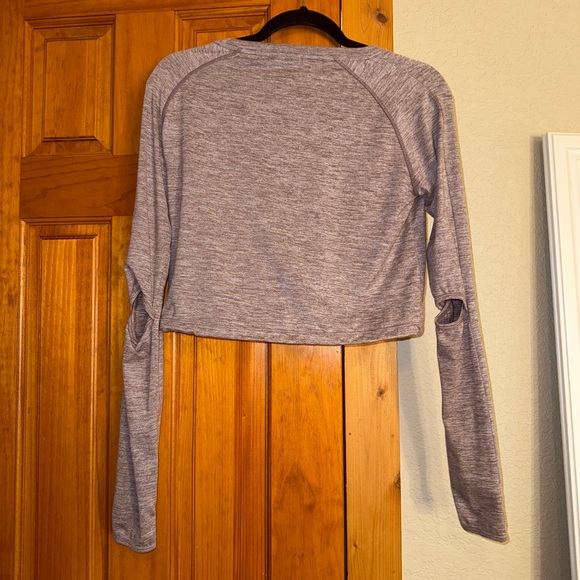 Gymshark Women's Long Sleeve Crop Top - Picture 5 of 6